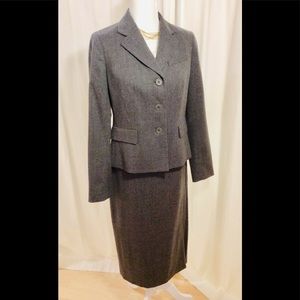 TALBOTS Fully lined wool flannel 2 pc Skirt Suit
